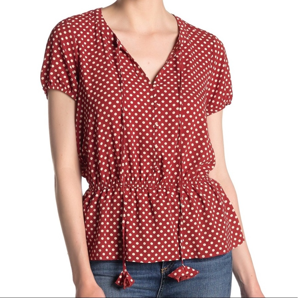 &.LAYERED Keyhole Puff Sleeve Peplum Blouse